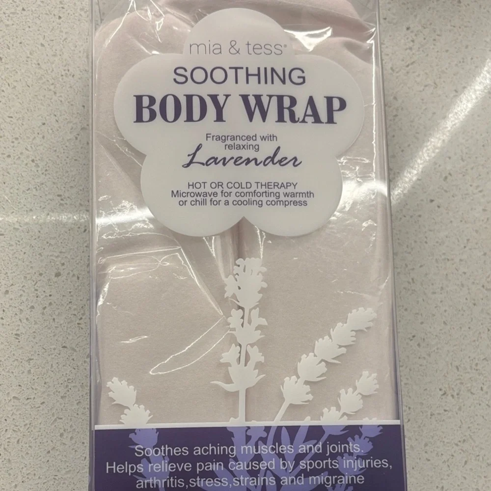 Mia & Tess Lavender Scented Body Wrap - NWT - Picture 3 of 4